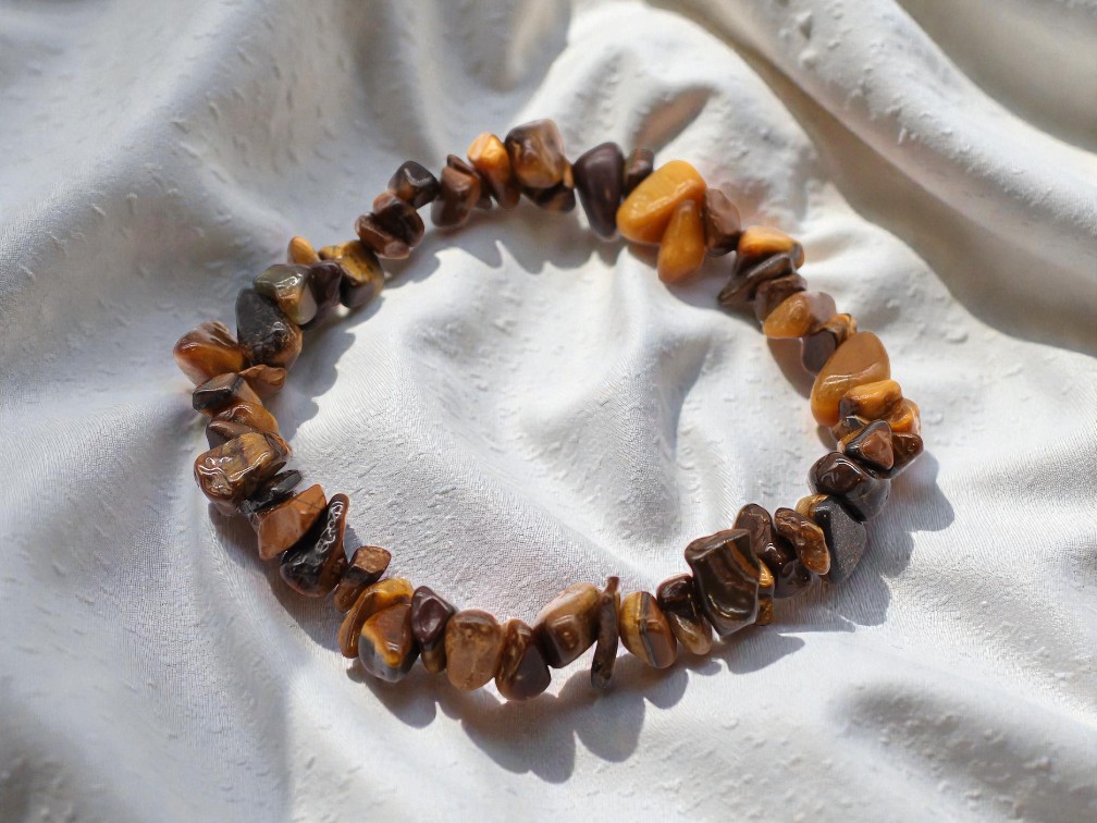 Gemstone Bracelet Bath Bomb. Tigers Eye, Orange and Mandarin - Image 3