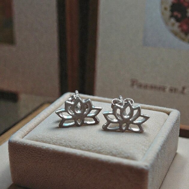 Sterling Silver Lotus Flower Studs