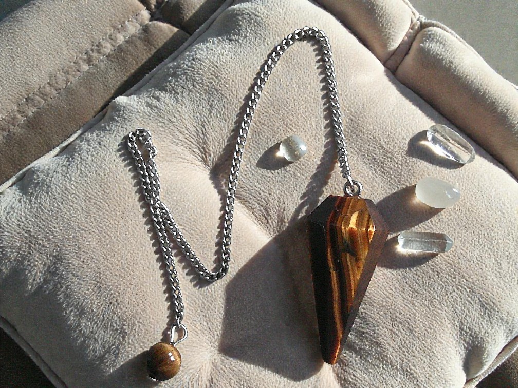 Tigers Eye Pendulum - Image 3