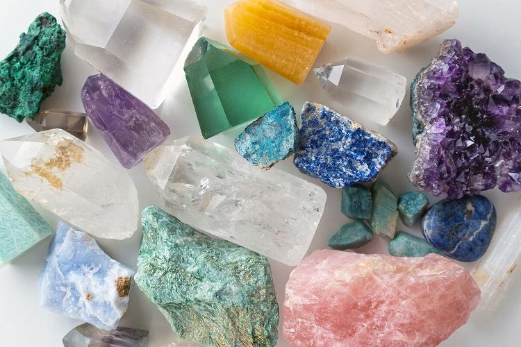 Crystalsinhealing02