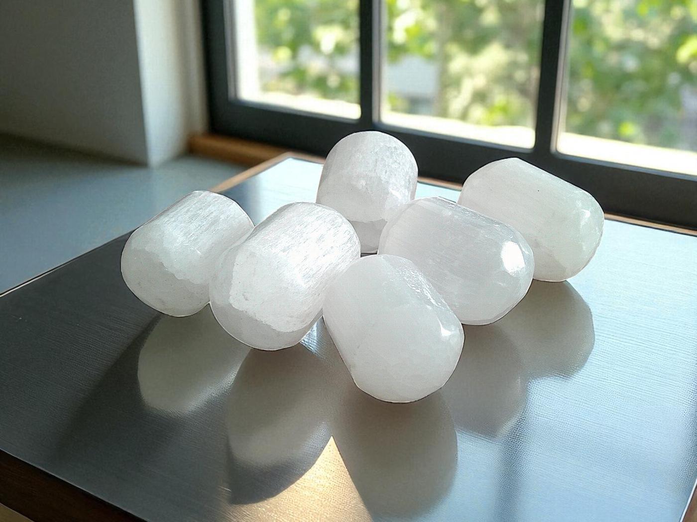 Medium Selenite Tumblestone 20-30mm
