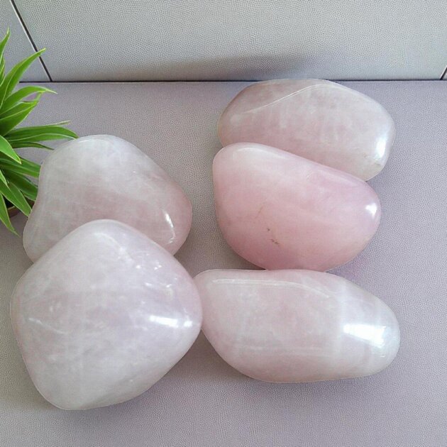 Large Rose Quartz Tumblestone 30-50mm