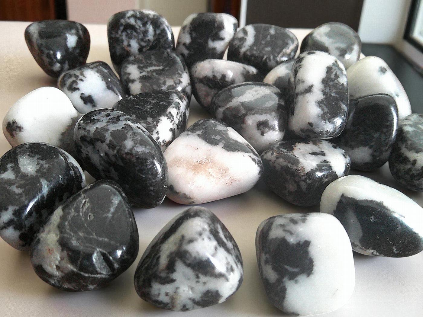 Small Zebra Jasper Tumblestone 10-20mm - Image 2