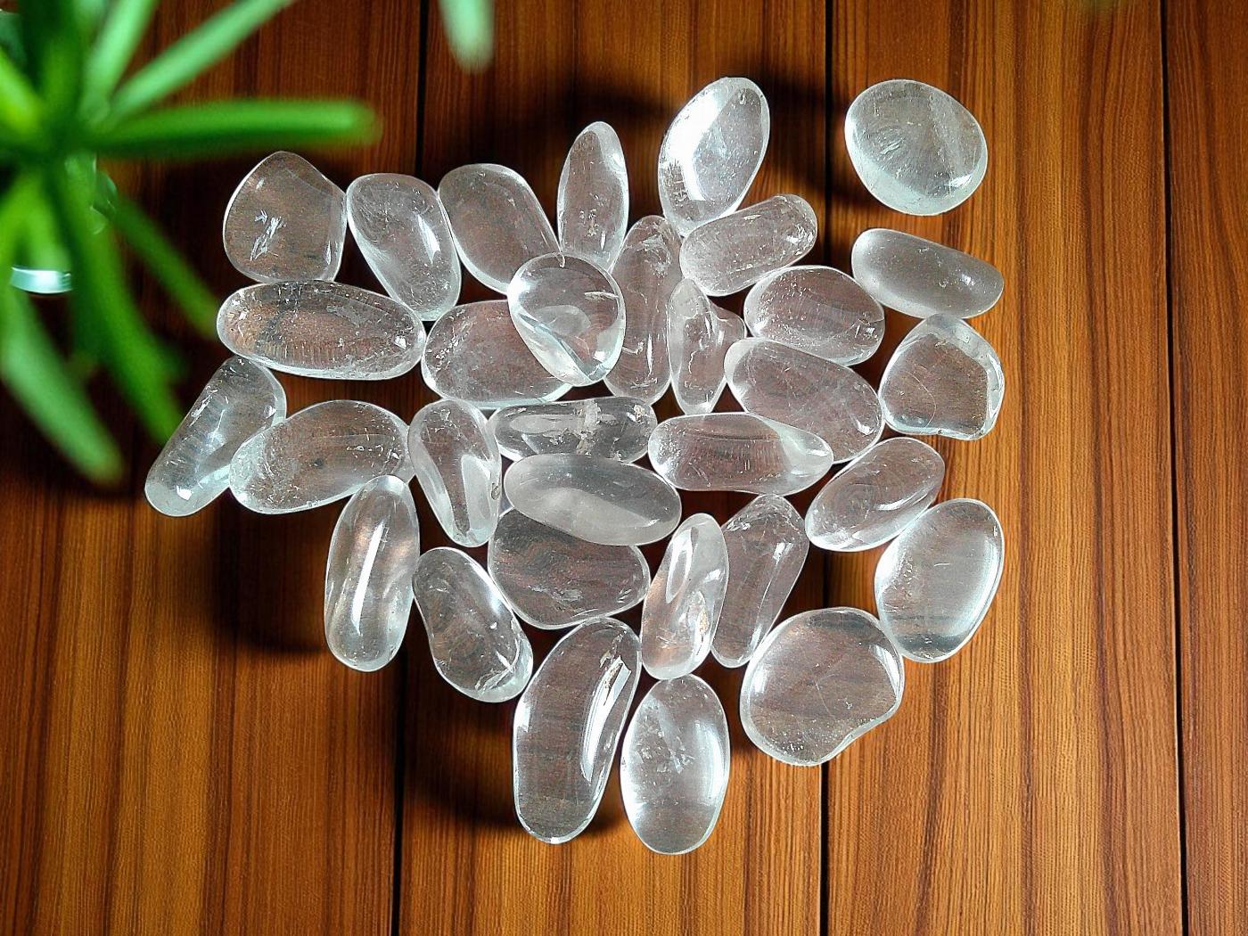 Small Clear Quartz Tumblestones 10-20mm - Image 3