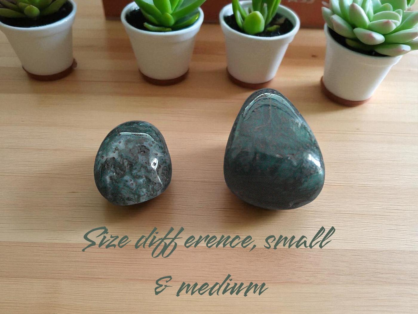 Medium Moss Agate Tumblestone 20-30mm - Image 3