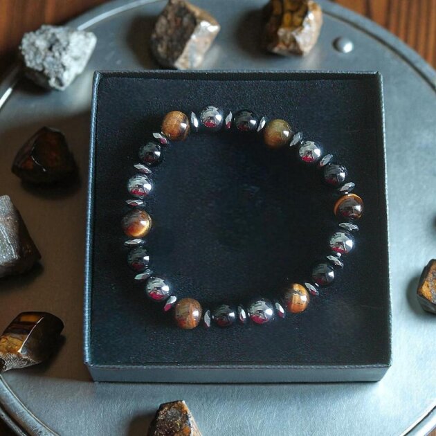 Hematite, Tigers Eye and Onyx Bead Bracelet