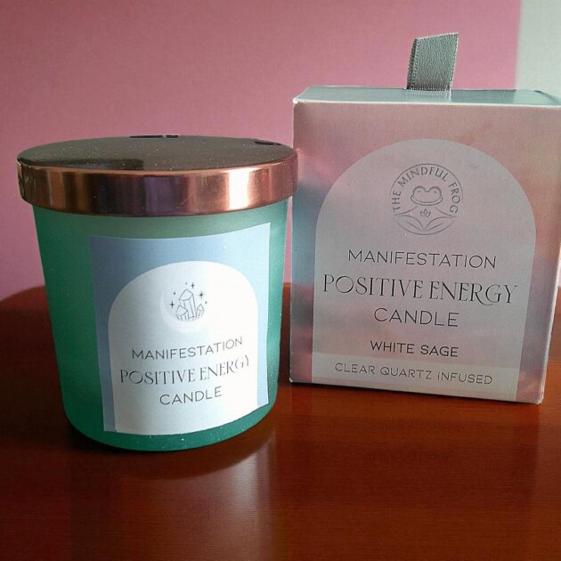 Manifestation Candle, Positive Energy with White Sage and Clear Quartz