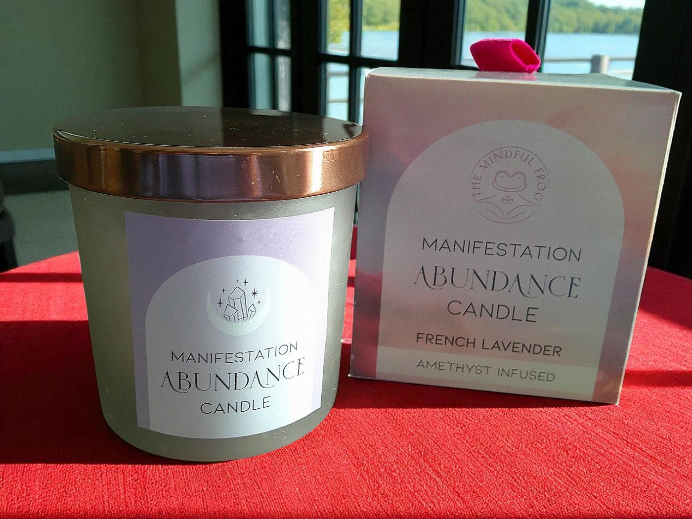 Manifestation Abundance candle with Lavender and Amethyst