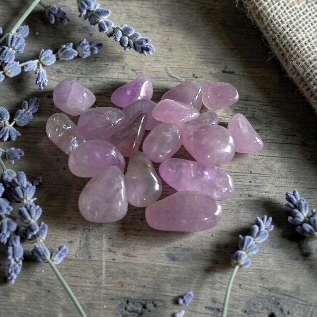 Small Amethyst Tumblestones 10-20 mm