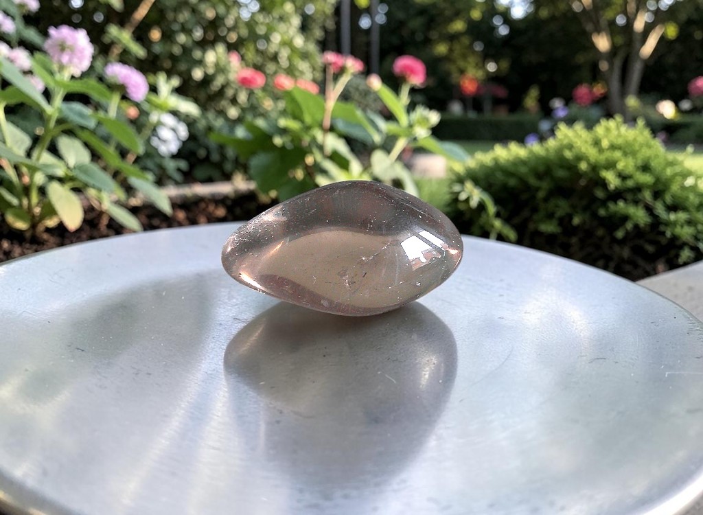 Small Smoky Quartz Tumblestones 10-20mm - Image 4
