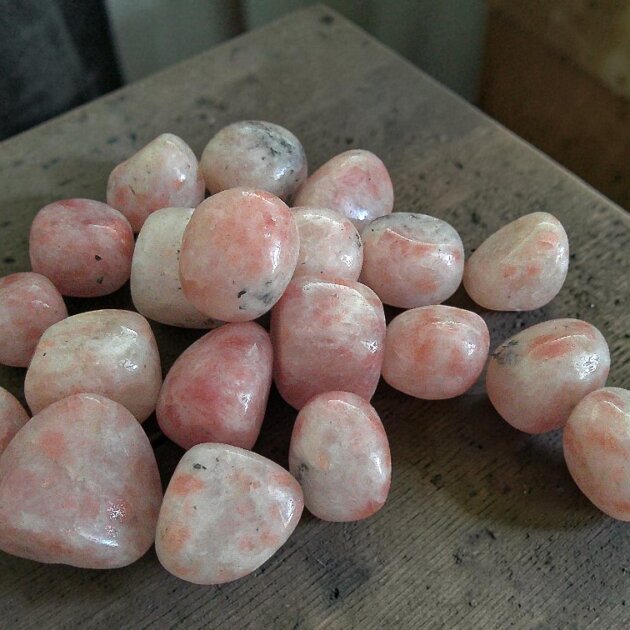 Medium Sunstone Tumblestones 20-30mm